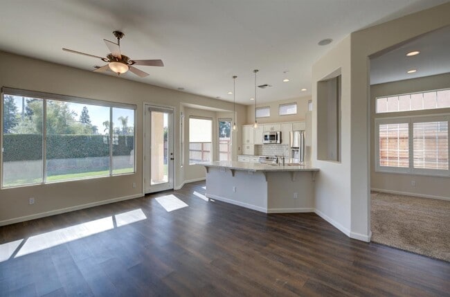 Building Photo - 4611 W Rio Bravo Dr