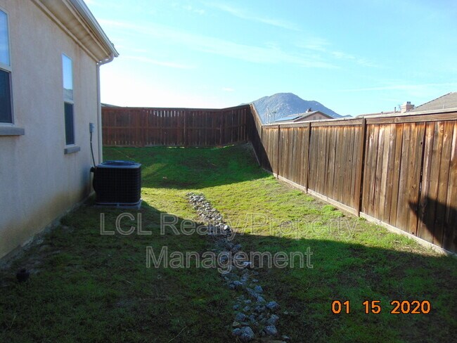 Building Photo - 31189 Western View Dr