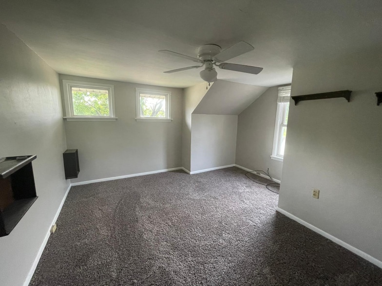 Building Photo - 1612 Parker Dr