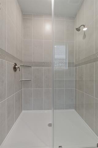 Building Photo - 2020 Beeflower St