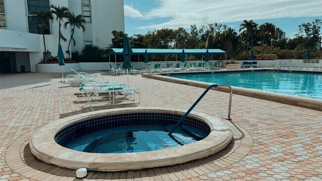 Building Photo - 20355 NE 34th Ct