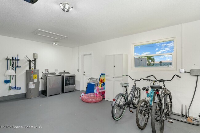 Building Photo - 100 Bel Aire Dr