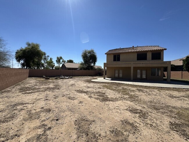 Building Photo - Gilbert Four Bedroom
