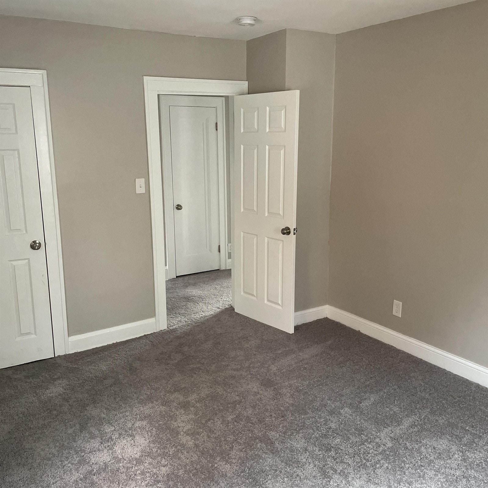 Building Photo - 3916 Orchard Rd