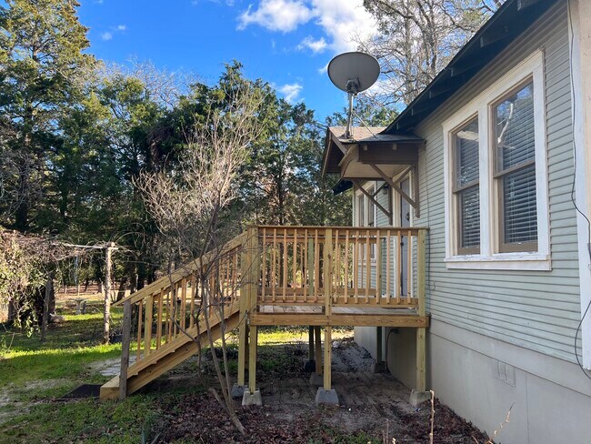 Building Photo - 292 Spence Ln