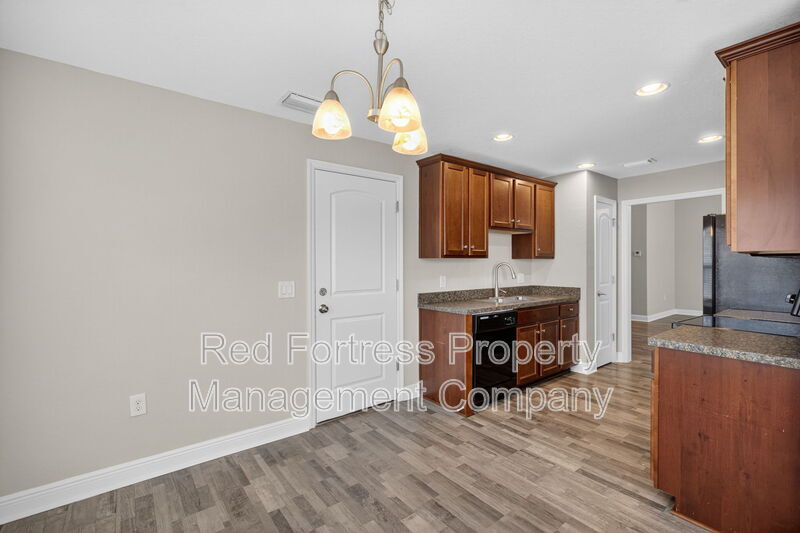 Building Photo - 27078 Brook Forest Rd