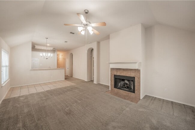 Building Photo - 9916 Channing Rd