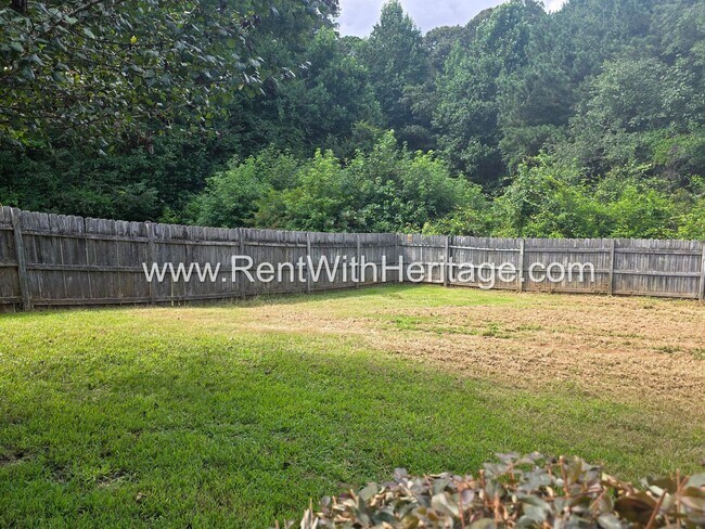 Building Photo - 6535 Manor Creek Dr