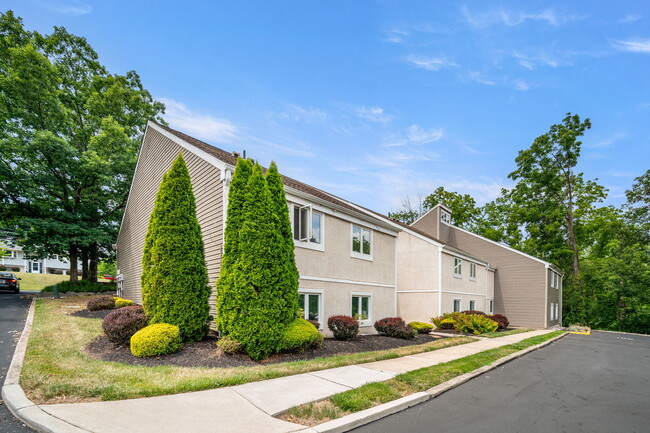 Primary Photo - 103 Harvest Ln