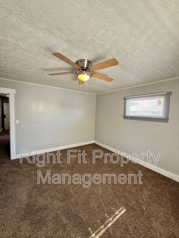 Building Photo - 255-257 Fountain Avenue