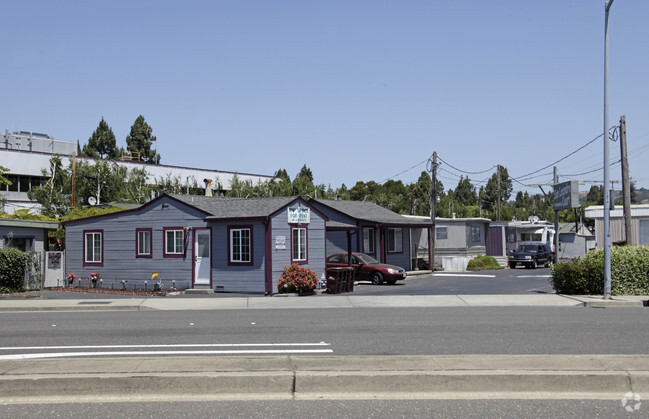 Primary Photo - San Leandro Court