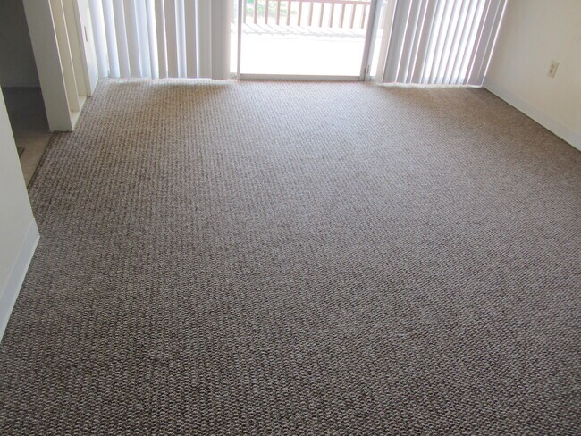 Building Photo - 300 Miracle Strip Pkwy