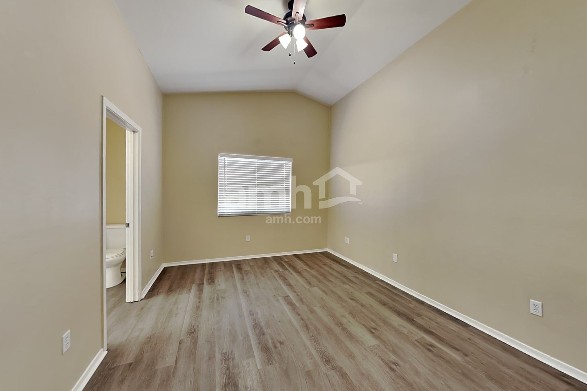 Building Photo - 4133 E Lushfield Dr