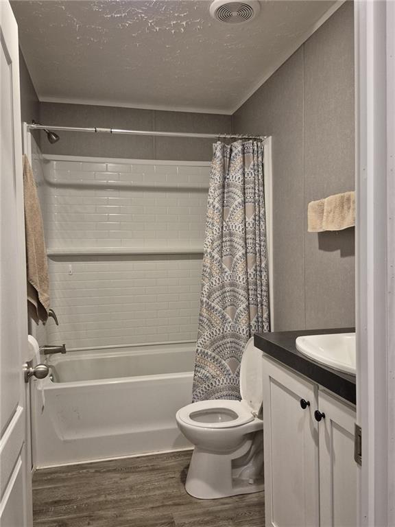 Building Photo - 6017 Whispering Pines