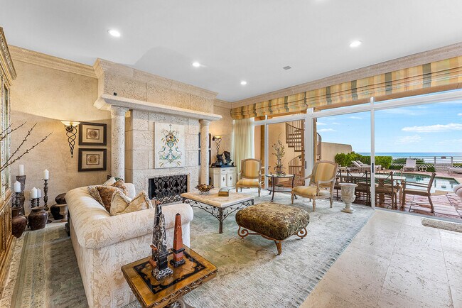 Building Photo - 13 Sloans Curve Dr