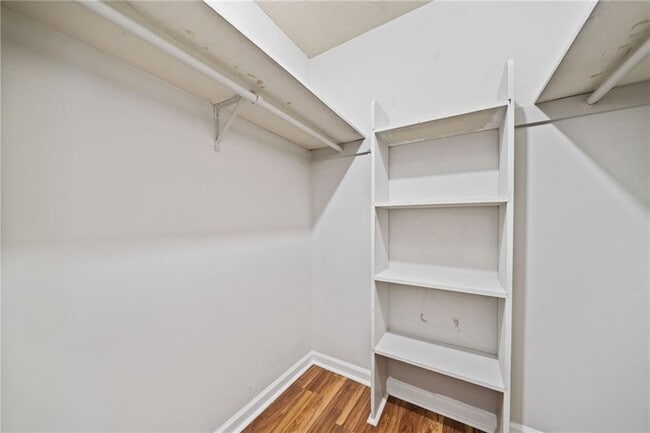 Building Photo - 717 Beaufort Cir