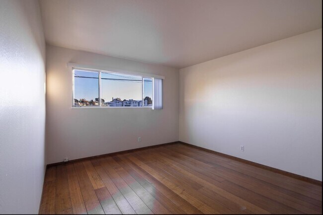 Building Photo - 1761 Kelly St