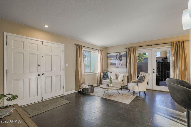 Building Photo - 4240 N 81st St