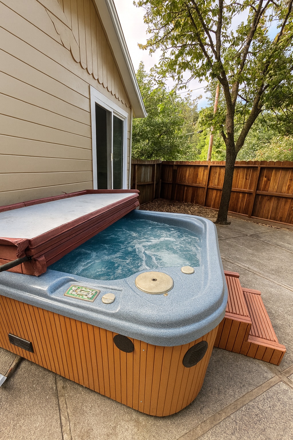 Hot tub - 56 Glenaire Dr