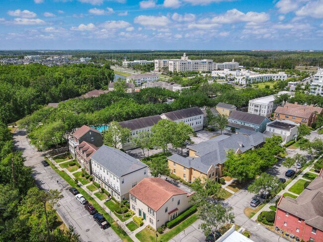 Building Photo - 2 Bedroom 2 Bathroom Townhome is Siena at ...