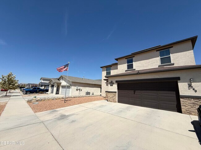 Building Photo - 13049 Aerodrome Ave