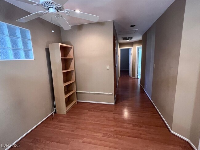 Building Photo - 7633 Genesis Ct