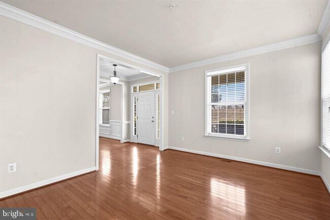 Building Photo - 23215 Frederick Rd