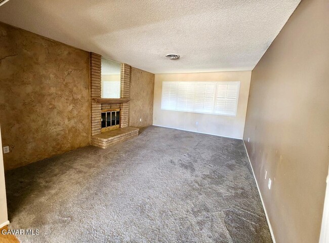 Building Photo - 43757 Albeck Ave