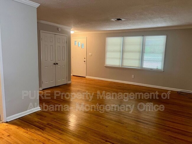 Building Photo - 340 Sumerset Dr