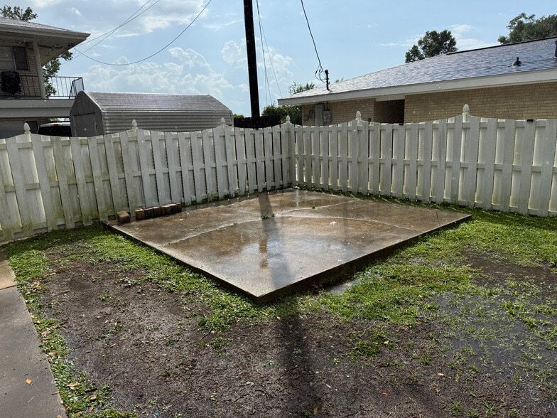 Patio - 1616 Rio Vista Ave