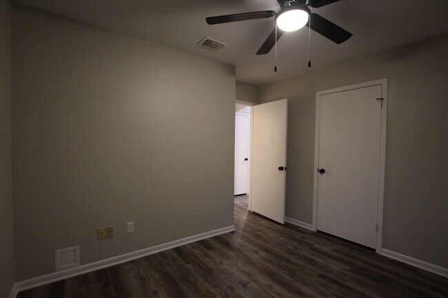 Building Photo - Coming Soon!  Remodeled 3 Bedroom 2 Bath! Large Yard!