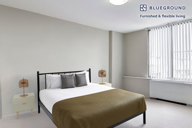 Building Photo - 2111 Richmond Hwy