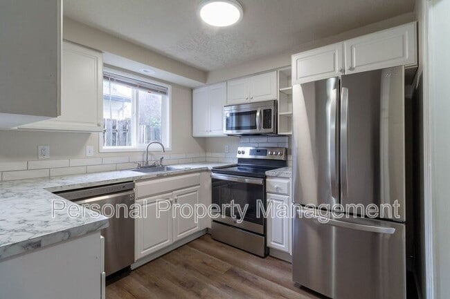 Primary Photo - 1327 Z St