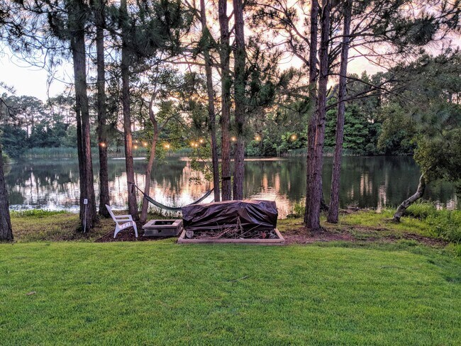 Building Photo - 262 Twin Lakes Ln