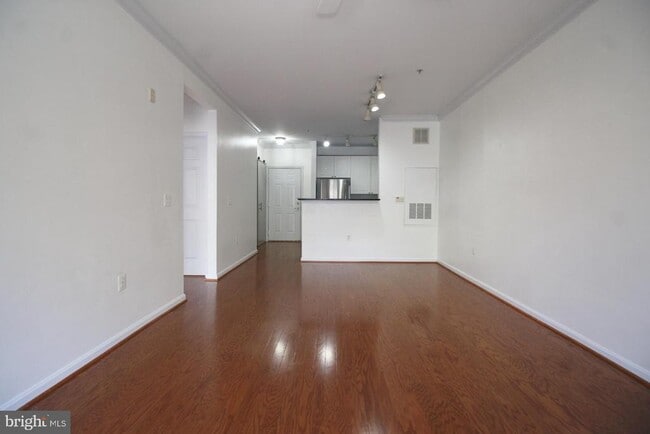 Building Photo - 2791 Centerboro Dr