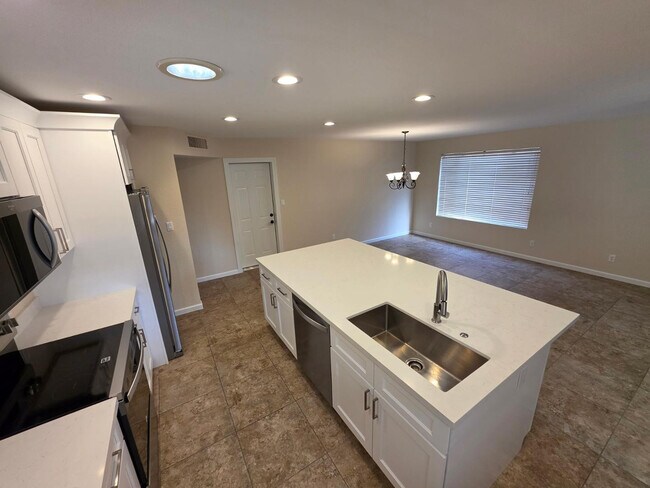 Building Photo - 11158 N 107th Way