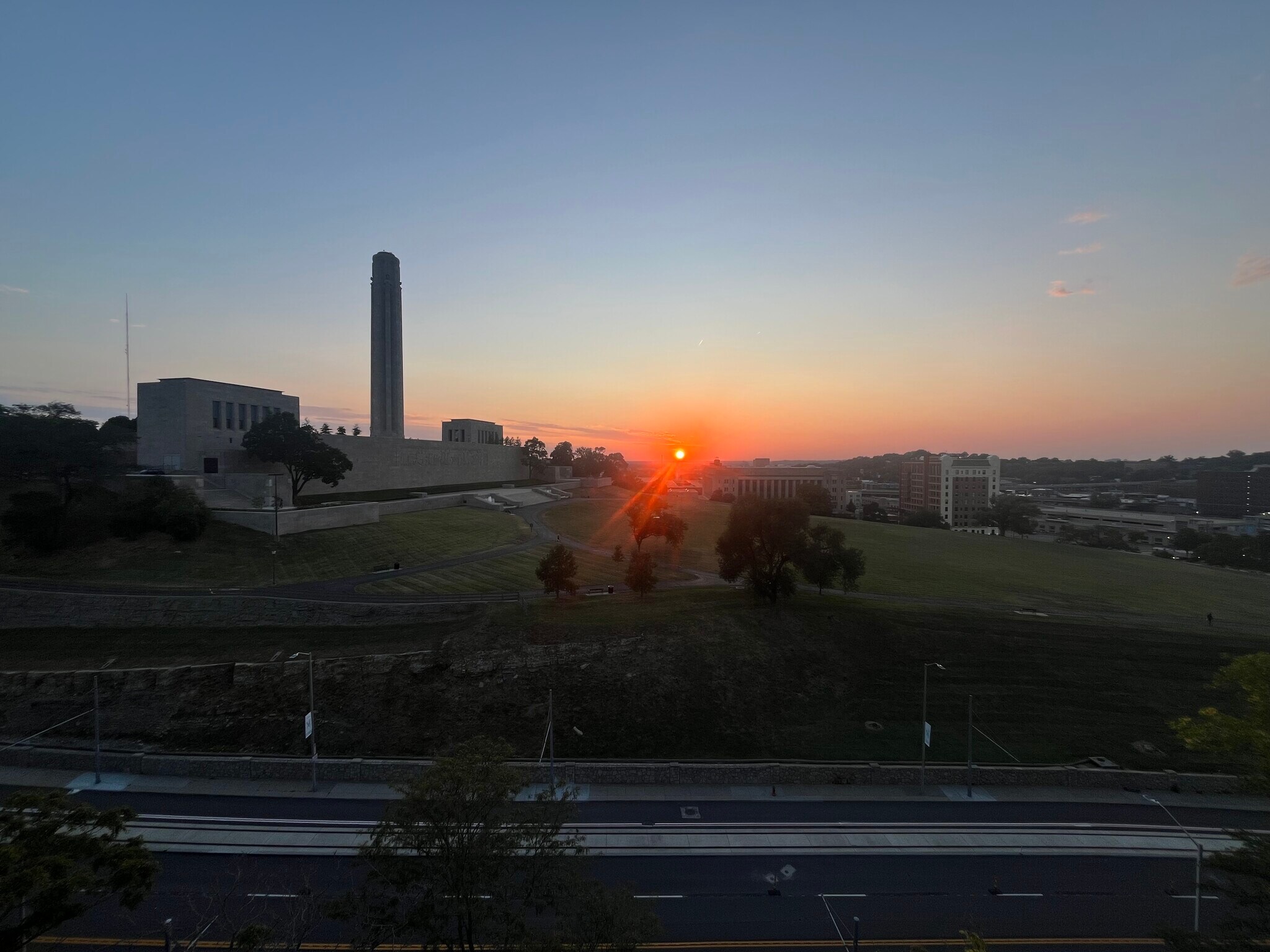 Building Photo - 2525 Main St