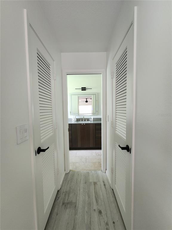 Building Photo - 900 Crestwood Rd