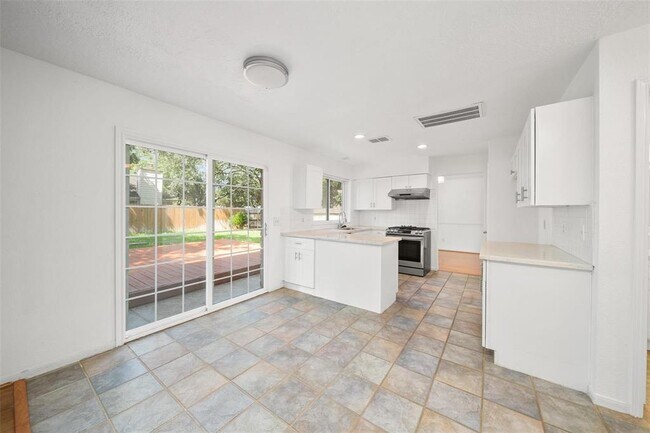 Building Photo - 3106 Battle Ridge Ln