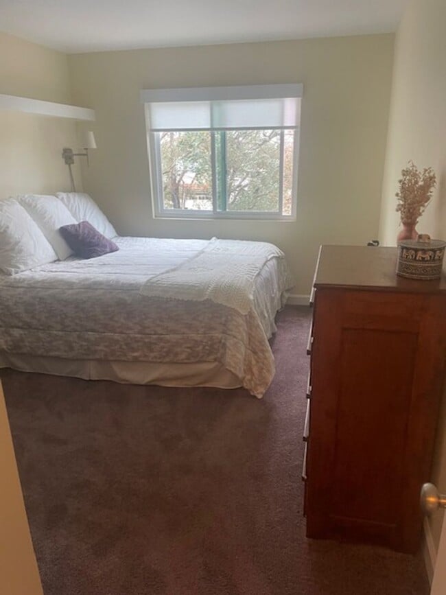 Building Photo - 3 Bedroom 2.5 Bath Arbors Home