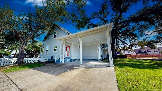 Building Photo - 1710 Granger St