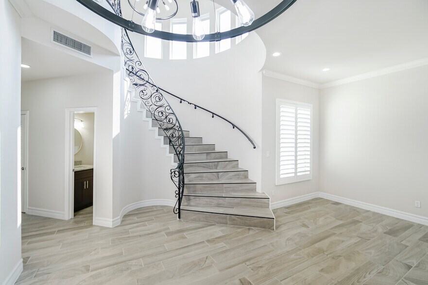 Building Photo - 6489 Calle Placido Dr