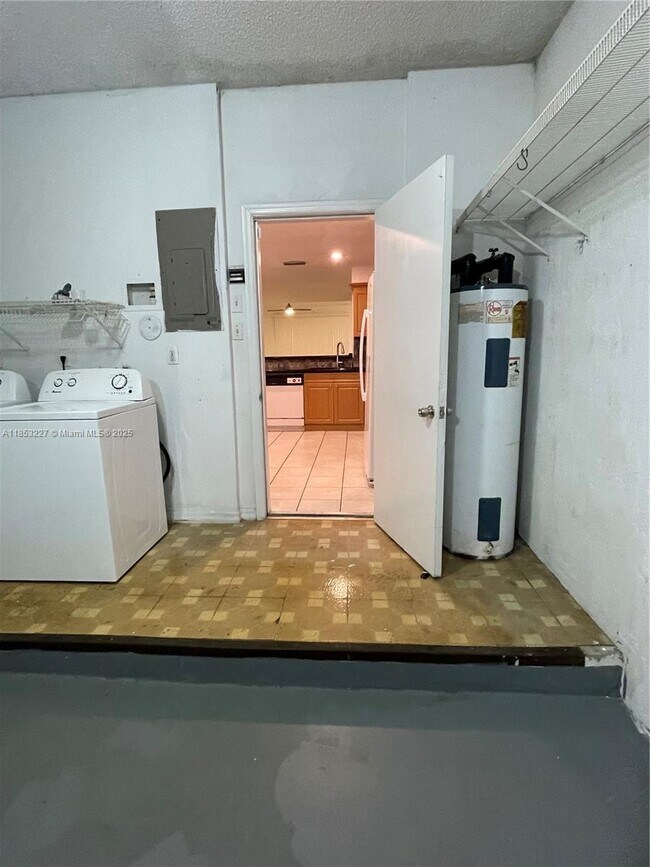 Building Photo - 1503 Veracruz Ln
