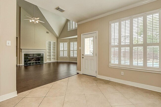 Building Photo - 5715 Sapphire Vista Ln