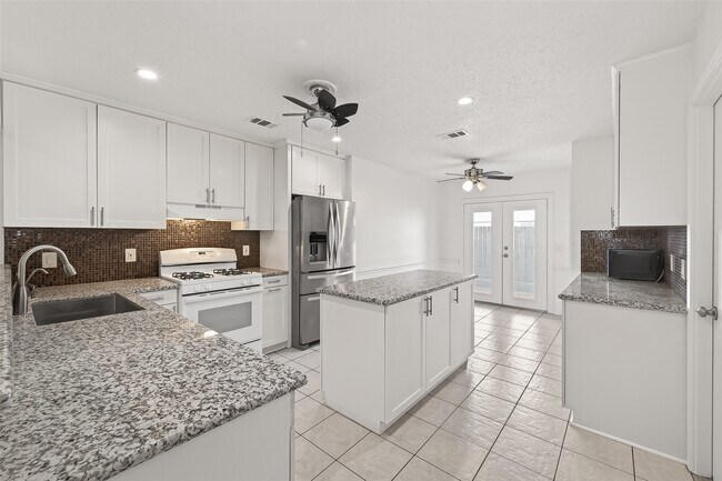 Building Photo - 1506 Apple Park Dr