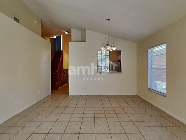 Building Photo - 256 Daniels Pointe Dr