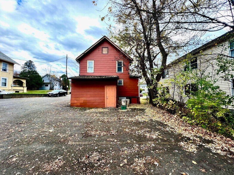 Building Photo - 408 Hillview Pl