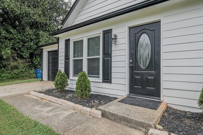 Building Photo - 356 Meadow Trace Dr