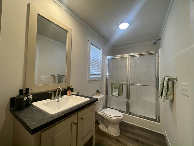 Building Photo - 582 Cimarron