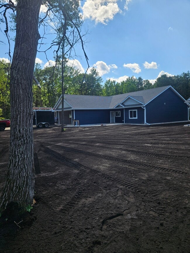 Building Photo - 11573 Forestview Dr